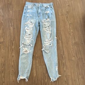 American eagle distressed straight leg jeans.